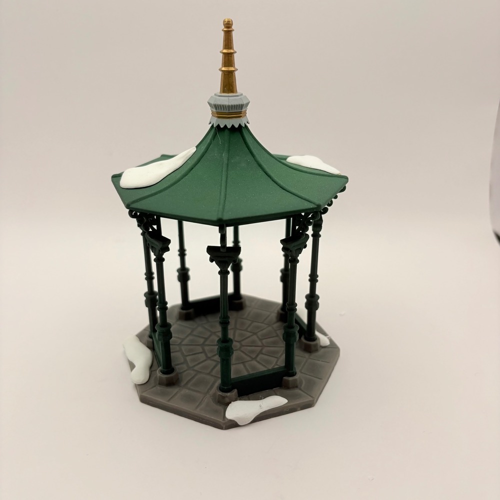 Department 56 Heritage Village Town Square Gazebo Green Snow Accessory 5513-1